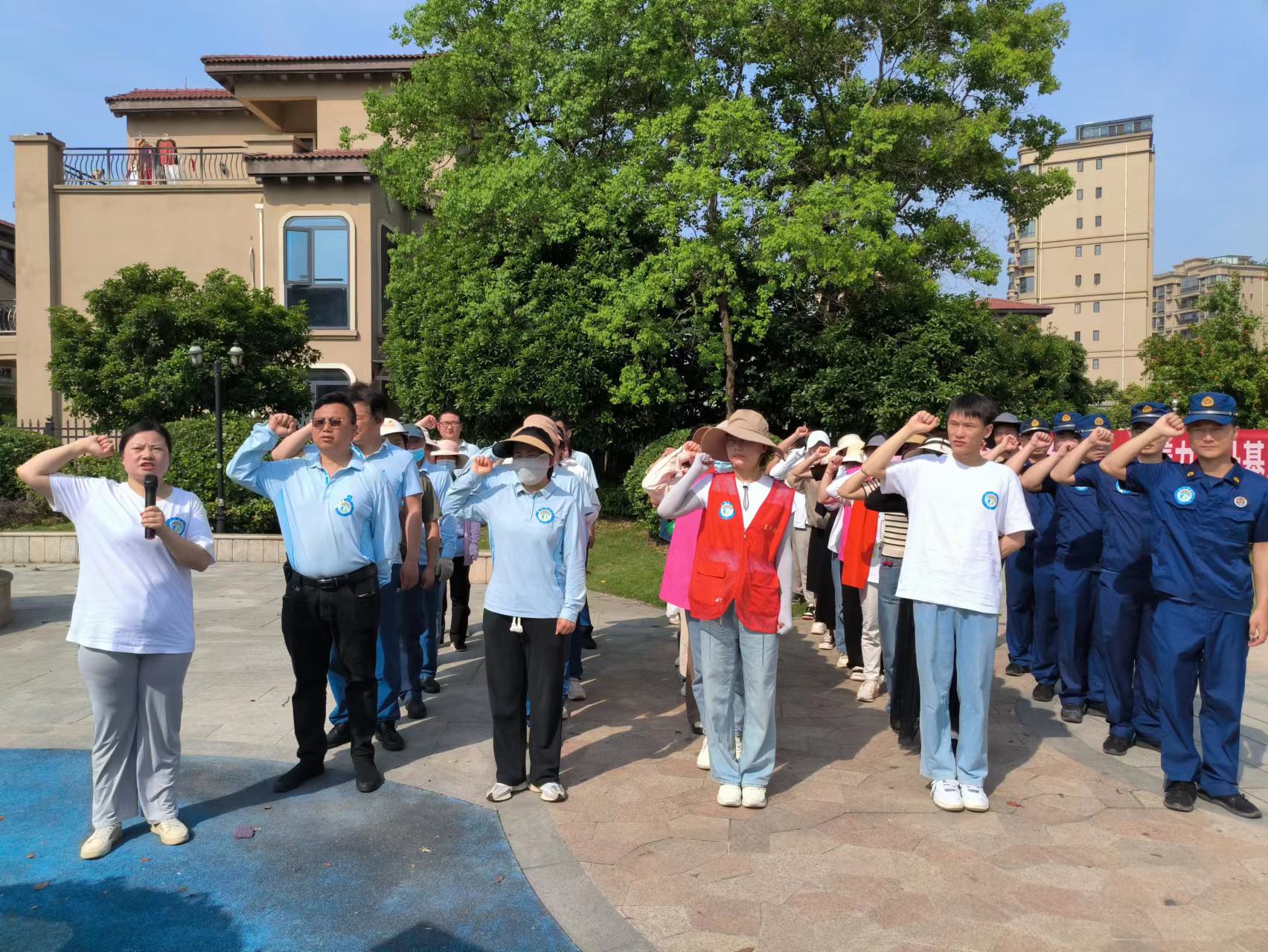星空体育：东荆街道普及防灾减灾知识提升居民自救互救能力(图2)