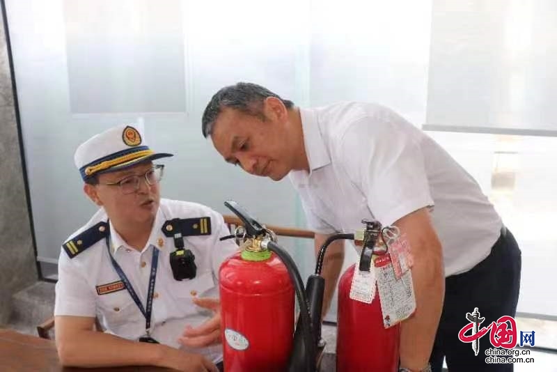 星空体育网站：广元市利州区消防救援大队：让不合格消防产品无处“藏身”(图1)