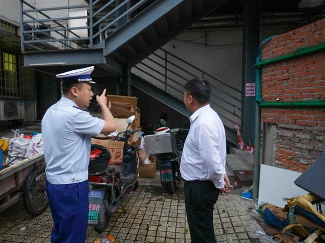 我省集中销毁侵权假冒伪劣商品(图2)