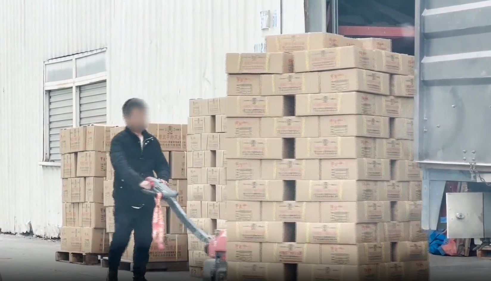 央视3·15｜灭不了火的灭火器：有效成分含量不足公开兜售(图2)