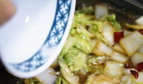 大白菜热量低更是身体灭火器临近立冬多吃几次排毒还防便秘(图5)