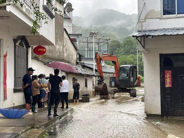 黄山多部门闻“汛”而动！积极应对强降雨天气(图4)
