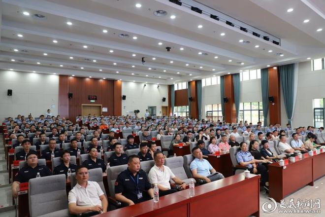 娄底市纪委监委开展消防安全知识讲座和消防应急演练活动(图2)