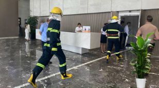 保险五进入昆仑健康保险山东分公司积极开展消防演练活动(图3)