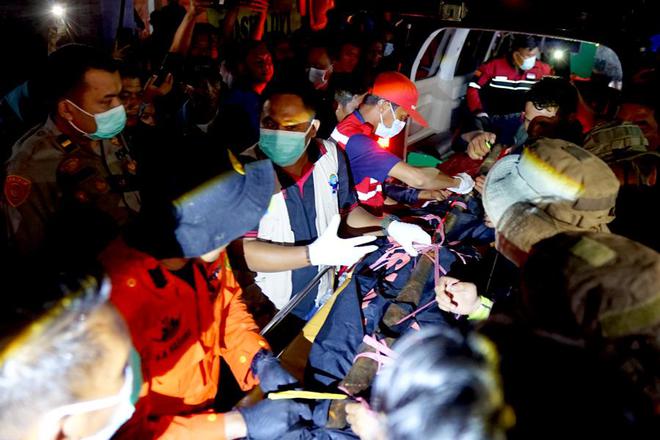 洞庭湖大堤决口深夜完成封堵；日本大阪市长：小林制药保健品疑致93人死亡(图17)