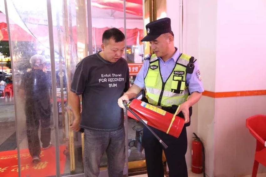 武汉黄陂：党建引领强担当将机关党员先锋模范作用向基层一线延伸(图6)