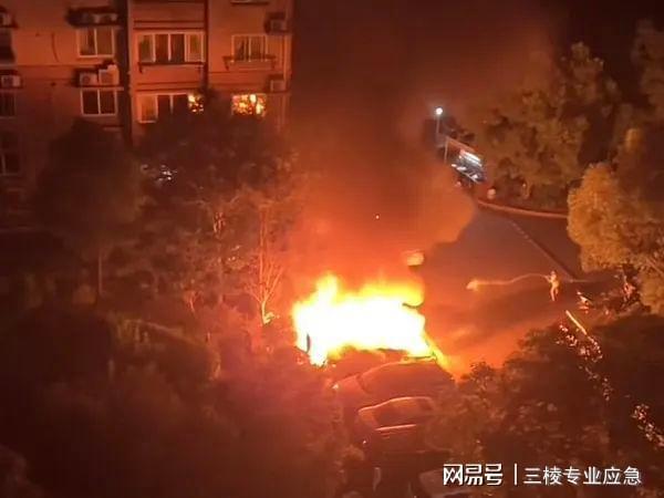 保定竞秀区：消防宣传进社区筑牢夏季“防火墙”(图3)