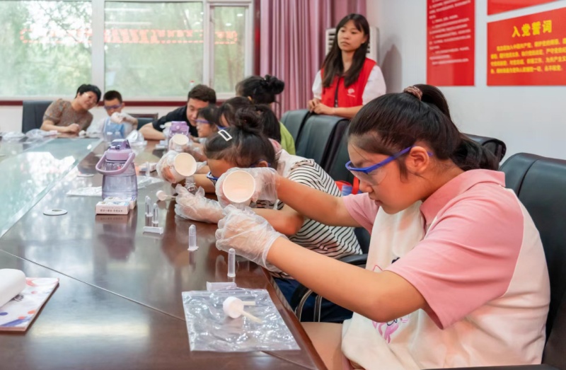 星空体育：趣味科学实验乐享科学探秘(图3)