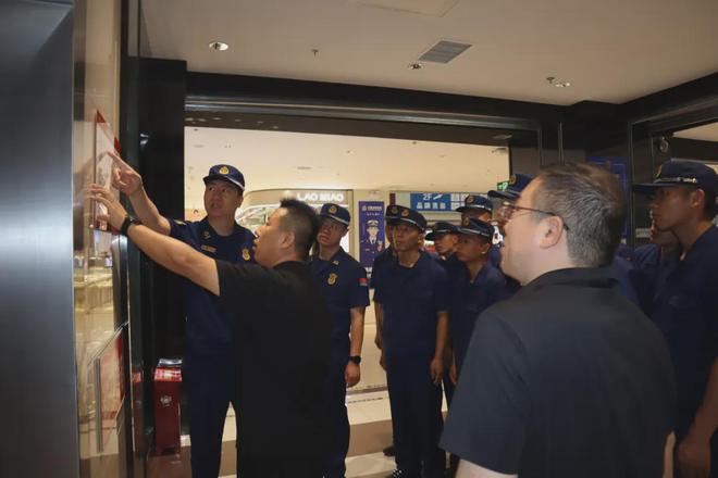 星空体育：翼城县消防救援大队召开多业态混合经营场所警示教育约谈会(图1)