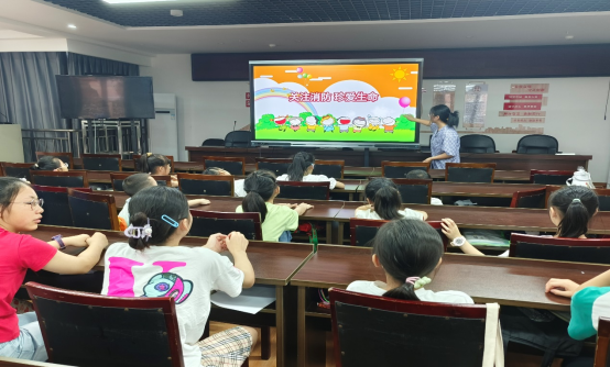 星空体育网站：童心相伴一路同行逐梦未来(图9)