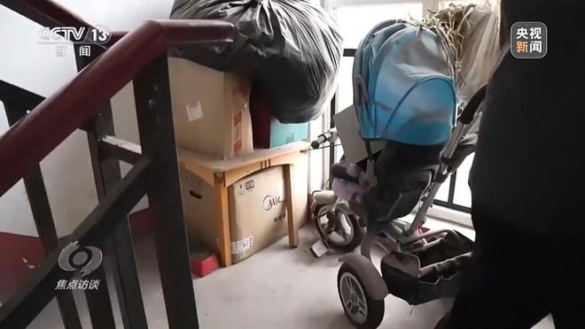 焦点访谈丨这些“生命通道”能否顺利逃生？记者暗访→(图9)