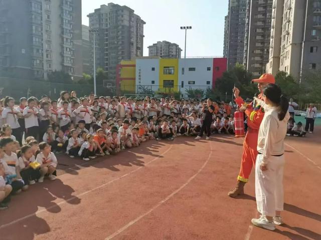火速行动——未央区长乐第二小学消防演练活动(图4)