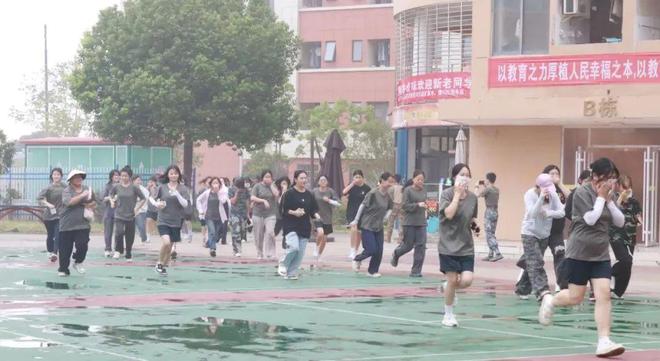 星空体育网站：白银市副市长李敏娜到白银学院督导检查微报五分钟天天见(图6)