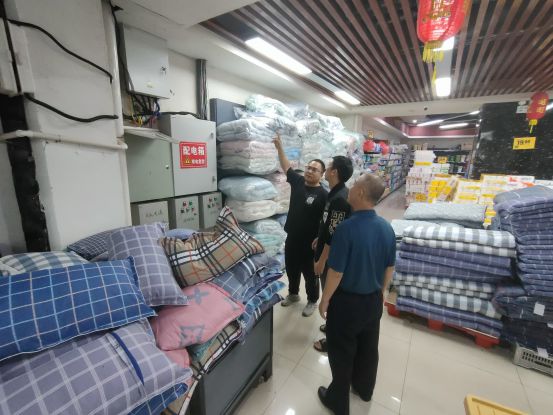 “舌尖上的安全”他们来守护(图2)