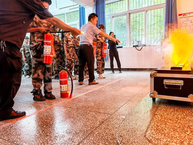 星空体育网站：消防演练灭火器推荐——TiMiFire模拟灭火器(图1)