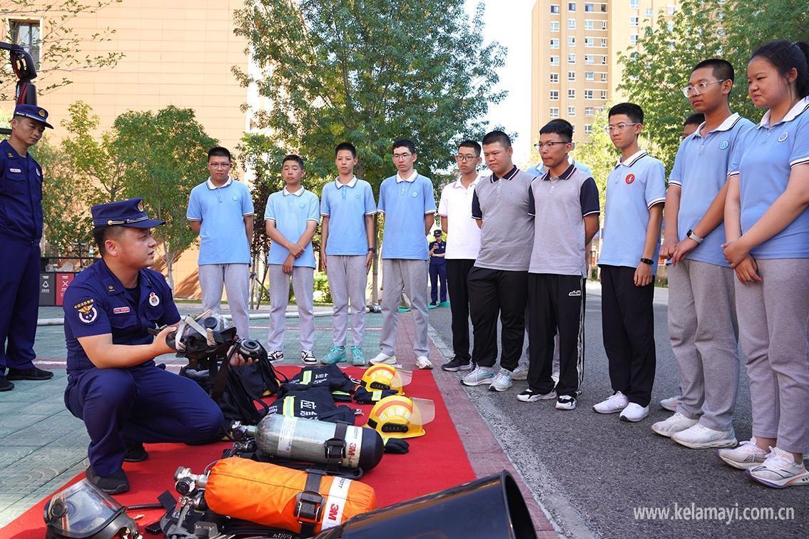 开学第一课消防进校园(图2)