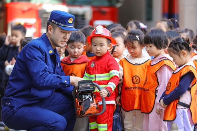 星空体育：学习消防知识迎全国消防日(图2)