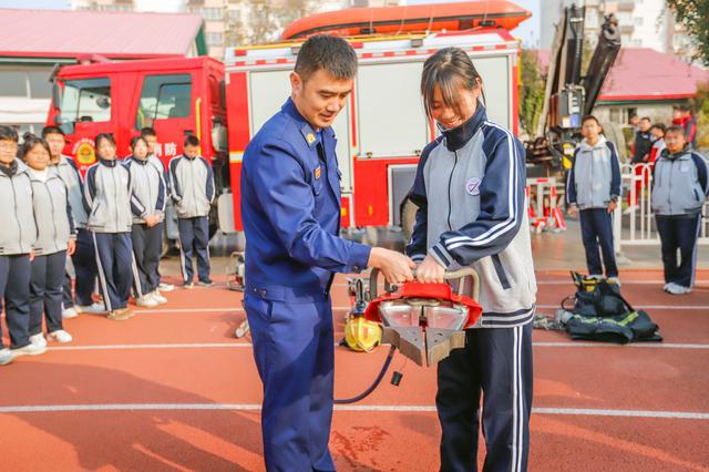 星空体育：学习消防知识迎全国消防日(图13)