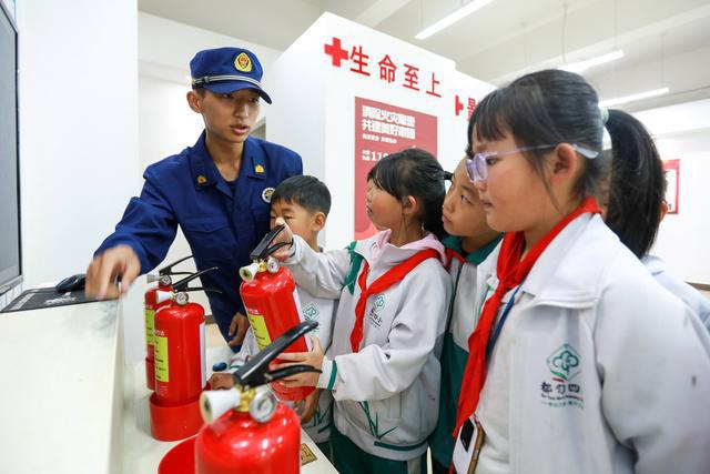 星空体育：学习消防知识迎全国消防日(图7)