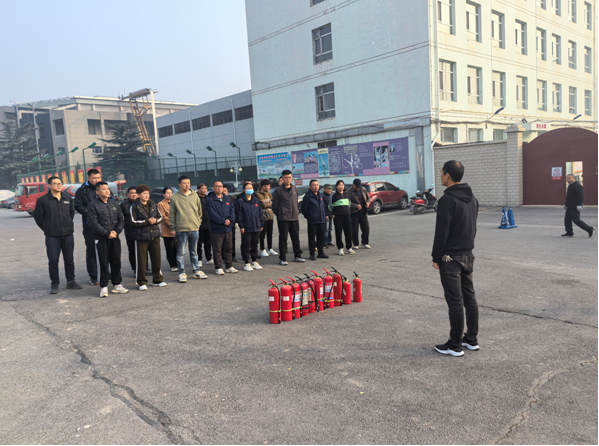 星空体育网站：阳泉体彩开展消防安全演练活动(图1)