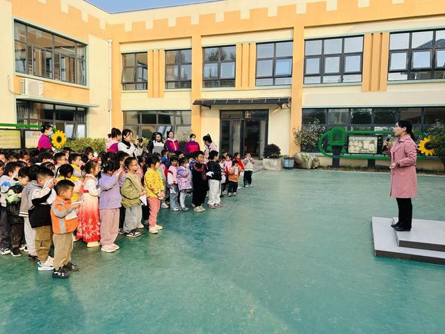 灞桥区狄寨街道中心园消防安全演练活动(图5)