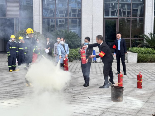 萍乡武功山万达锦华酒店举办消防疏散演练(图2)