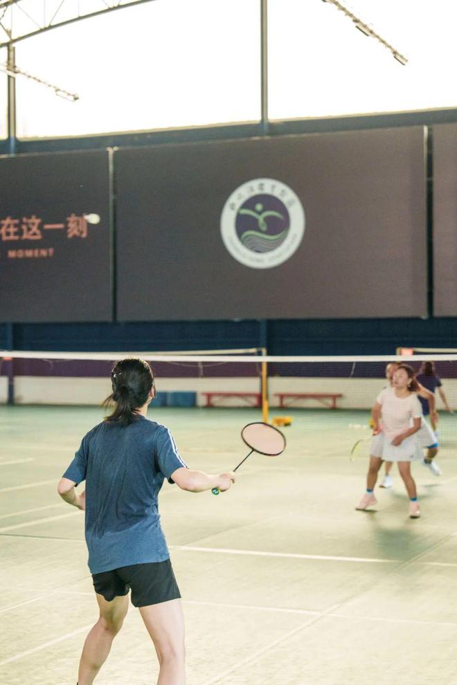 有一种“凡尔赛”是家门口有体育公园(图3)