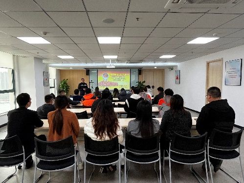 平安产险信阳中支积极开展消防培训(图1)