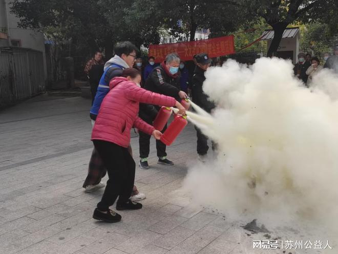 星空体育：防患未燃平安大龙---大龙社区消防安全主题活动(图3)