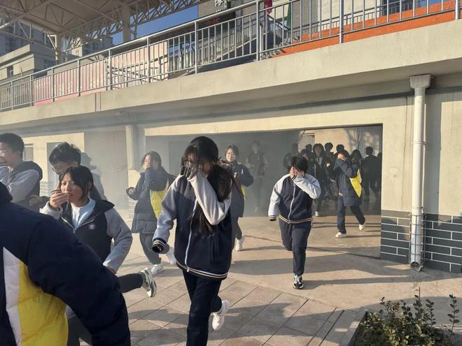 星空体育：护航校园安全｜有趣的安全课伴青春成长！(图9)