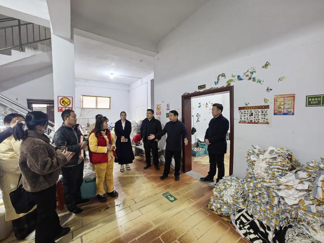 东方街道办事处：消防助力共富梦工坊安全有“衣”靠(图3)