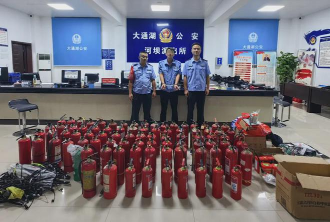 星空体育网站：消防宣传丨每天一个消防安全小知识——警惕假冒员(图2)
