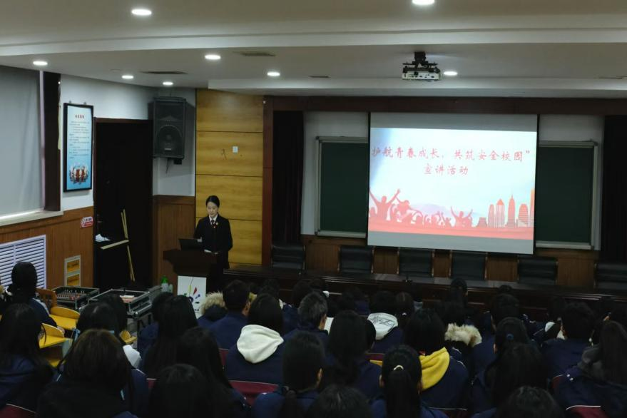 河北定兴：护航校园安全守护美好“未”来(图3)