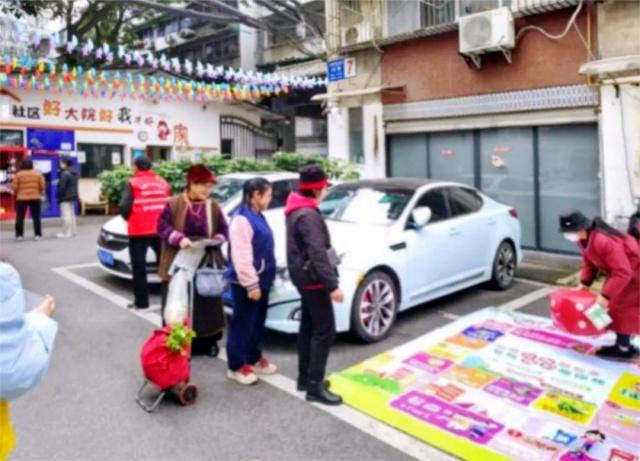 成都市金牛区退役军人在社区“微网实格”专项治理中大展风采(图5)