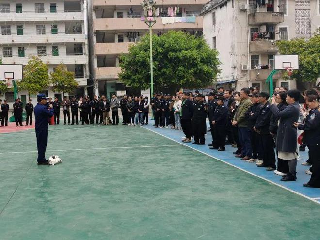 护航开学季！钦州消防把好校园“防火关”！(图7)