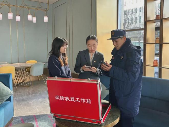 太原：综改区消防大队向辖区安全重点单位推广设置消防救援工作箱(图4)