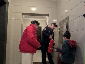 关爱留守儿童共筑消防安全防线(图2)