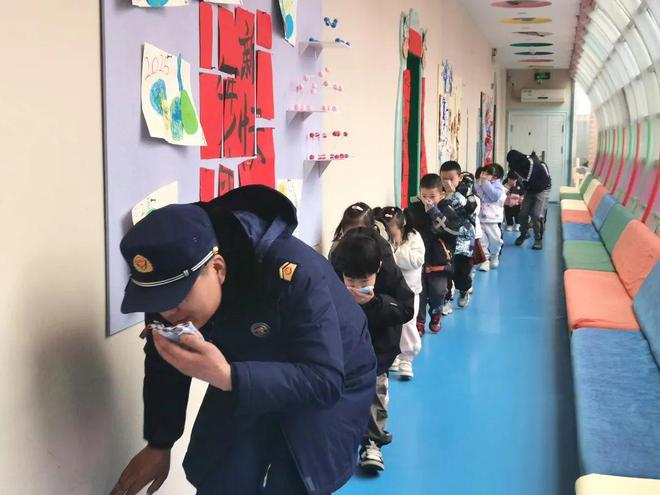 吕梁消防“开学第一课”寓教于乐全力守护新学期(图1)