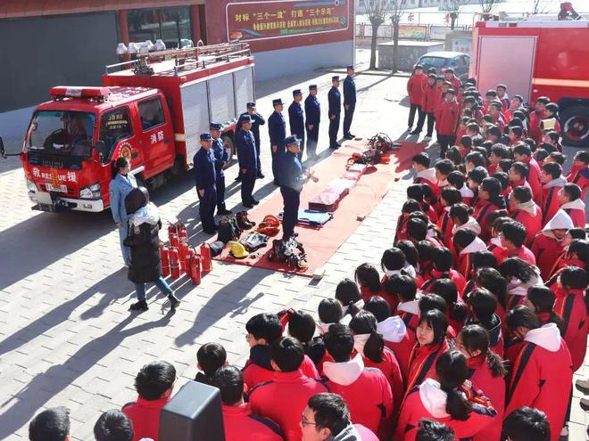 吕梁消防“开学第一课”寓教于乐全力守护新学期(图4)