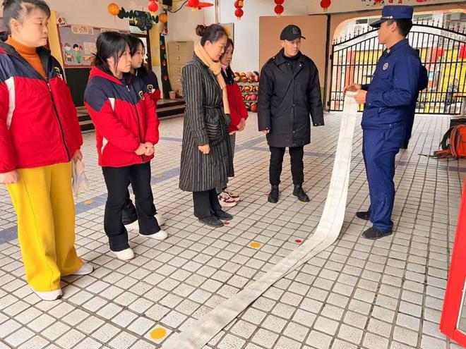 消防宣传进校园全力护航“开学季”！(图5)
