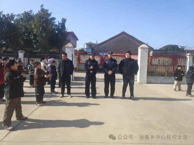 重“演”筑“防”安全“童”行固始县徐集镇中心校校本部消防疏散应急演练活动(图2)