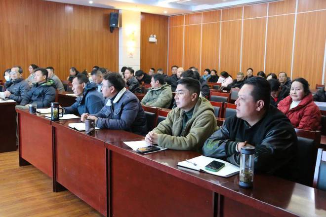 星空体育网站：丽江古城开展直管公房用电安全及消防安全培训(图4)