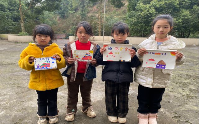 星空体育：江安县仁和镇中心学校水口村小开展消防知识进校园活动(图5)
