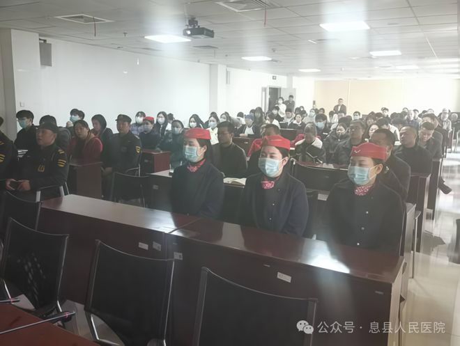 星空体育：息县人民医院开展消防安全专题培训(图2)