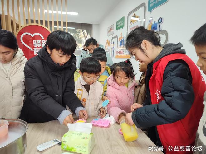 泗洪2024年社会公益服务项目开展“消防驻童心安全伴童行”活动(图6)