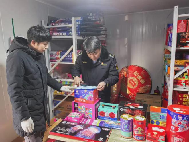 小信说安全▍十二师：排查守护“不停歇”拧紧春节“安全阀”(图4)