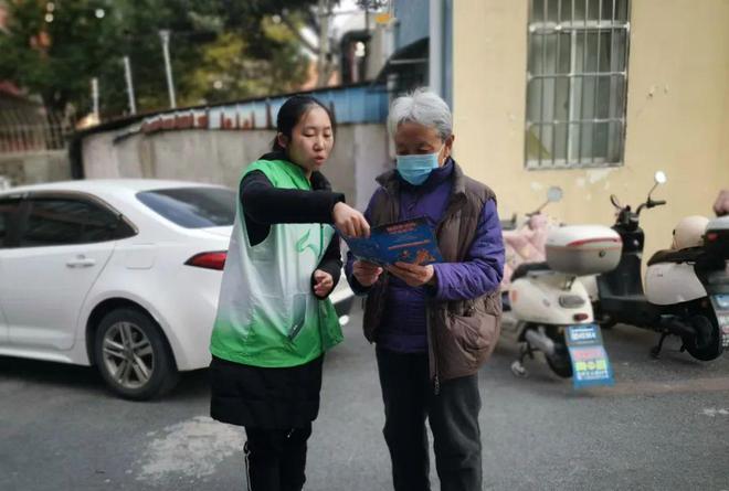 星空体育：新春将至安全先行宝山这里开展消防安全系列宣传活动爱申活暖心春(图5)