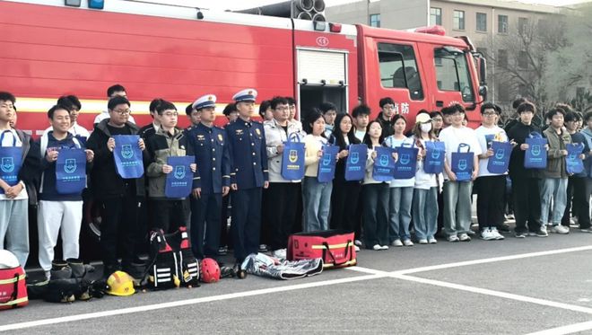 东营区消防救援大队：消防宣传“进校园”上好安全“必修课”(图2)