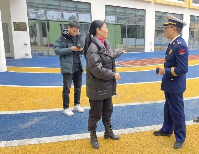 自贡消防持续推进“防消联勤”工作发挥“防”与“消”最佳效能(图1)