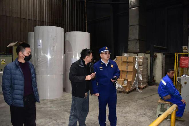 紧急部署部门联动筑牢防线——永嘉县造纸业消防安全整治全面启动(图5)